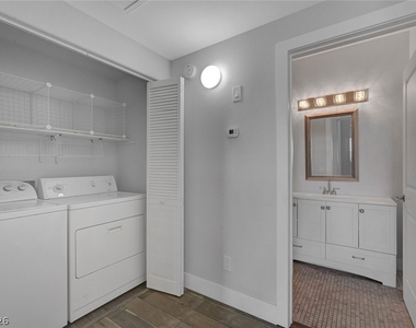 9050 W Warm Springs Road - Photo Thumbnail 17