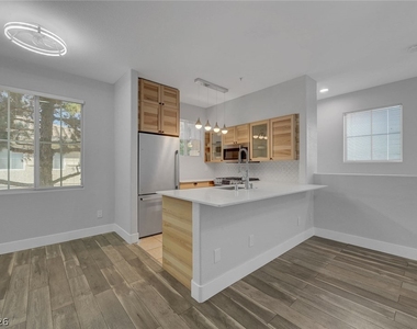 9050 W Warm Springs Road - Photo Thumbnail 10