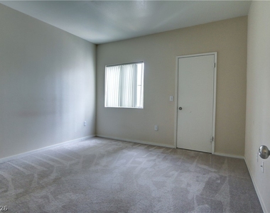 2615 W Gary Avenue - Photo Thumbnail 7