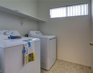 2615 W Gary Avenue - Photo Thumbnail 12