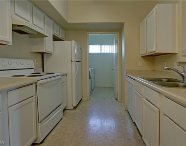 2615 W Gary Avenue - Photo Thumbnail 6