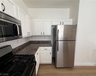 8130 Amy Springs Street - Photo Thumbnail 18