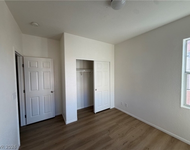 8130 Amy Springs Street - Photo Thumbnail 28