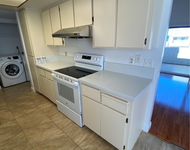 4351 Gannet Circle - Photo Thumbnail 6