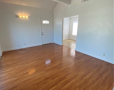 4351 Gannet Circle - Photo Thumbnail 2