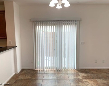 7752 Broadloom Court - Photo Thumbnail 6