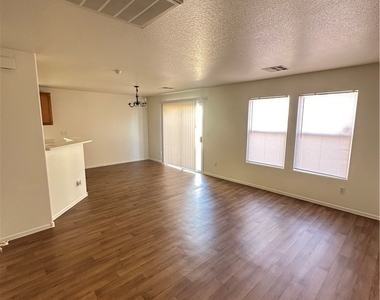 156 Fratelli Avenue - Photo Thumbnail 3