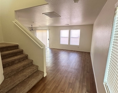 156 Fratelli Avenue - Photo Thumbnail 2