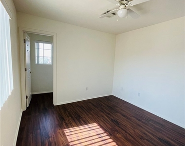 9572 Meridian Park Avenue - Photo Thumbnail 14