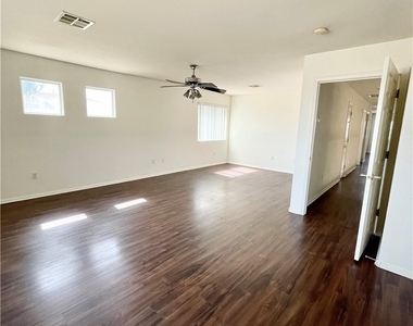 9572 Meridian Park Avenue - Photo Thumbnail 10