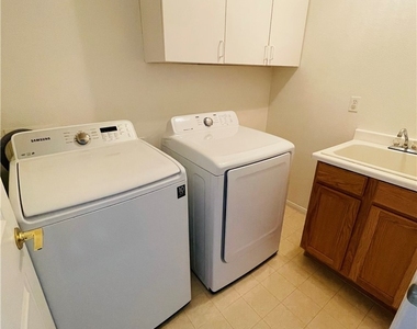 9572 Meridian Park Avenue - Photo Thumbnail 15