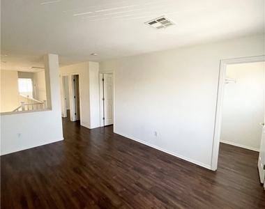 9572 Meridian Park Avenue - Photo Thumbnail 8