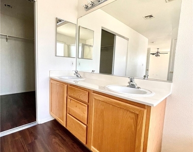 9572 Meridian Park Avenue - Photo Thumbnail 12