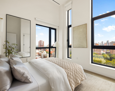 205 East 110th Street - Photo Thumbnail 4