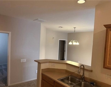 6635 Flaminian Lane - Photo Thumbnail 7