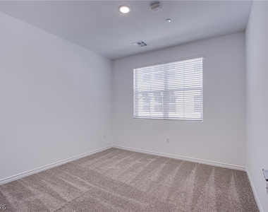 2555 Hampton Road - Photo Thumbnail 23