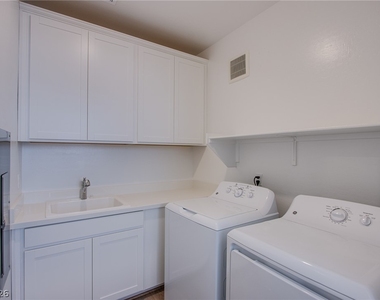 2555 Hampton Road - Photo Thumbnail 14