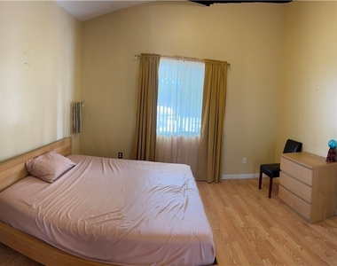3157 Dusty Moon Avenue - Photo Thumbnail 6