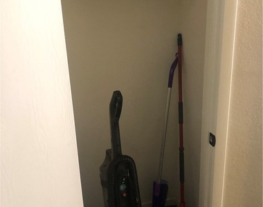10245 S Maryland Parkway - Photo Thumbnail 8