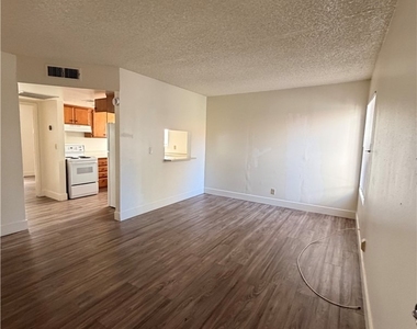 1308 N Jones Boulevard - Photo Thumbnail 2