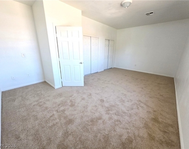 4895 E Baltimore Avenue - Photo Thumbnail 28