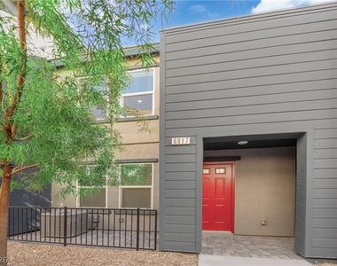 6917 Stafford Hill Street - Photo Thumbnail 2