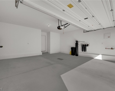 6917 Stafford Hill Street - Photo Thumbnail 24