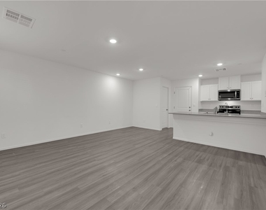 6917 Stafford Hill Street - Photo Thumbnail 8