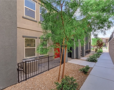 6917 Stafford Hill Street - Photo Thumbnail 3