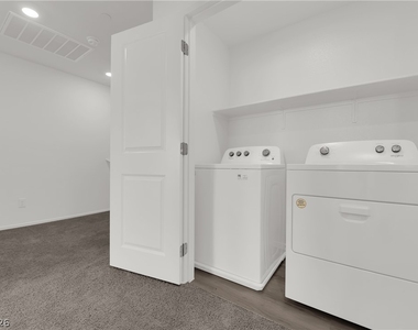 6917 Stafford Hill Street - Photo Thumbnail 23