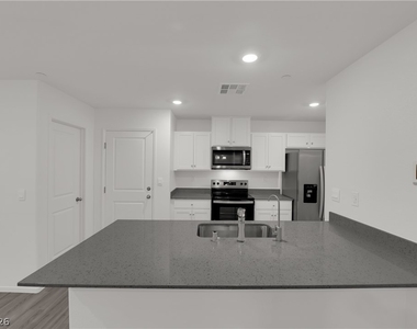 6917 Stafford Hill Street - Photo Thumbnail 4