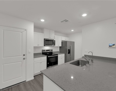 6917 Stafford Hill Street - Photo Thumbnail 7