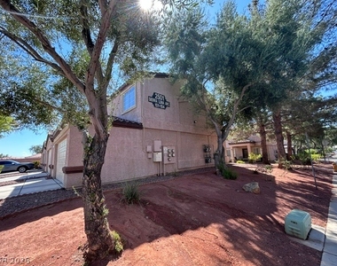 2501 Sierra Luna Avenue - Photo Thumbnail 1