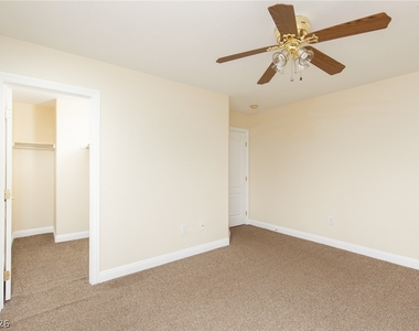 8940 Spotted Tail Avenue - Photo Thumbnail 18