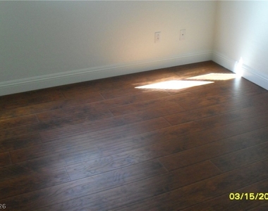 1023 Valley Light Avenue - Photo Thumbnail 7