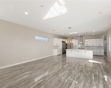 10277 Green Ember Drive - Photo Thumbnail 12