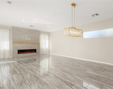 10277 Green Ember Drive - Photo Thumbnail 9