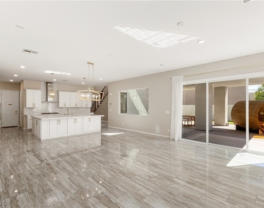 10277 Green Ember Drive - Photo Thumbnail 11