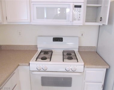 8819 Peace Treaty Avenue - Photo Thumbnail 5
