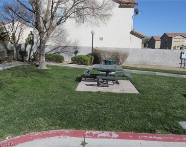 8819 Peace Treaty Avenue - Photo Thumbnail 27