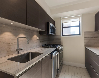 141 East 33rd Street - Photo Thumbnail 2