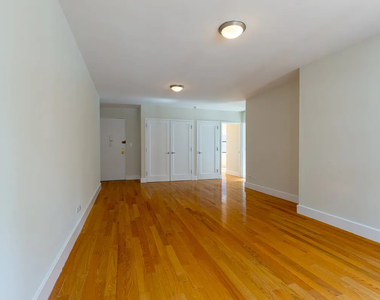 141 East 33rd Street - Photo Thumbnail 1