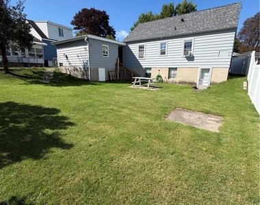 352 Wainwright Avenue - Photo Thumbnail 15