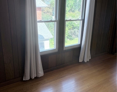 114 Peck Avenue - Photo Thumbnail 9