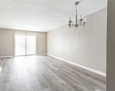 57 Chartwell Court - Photo Thumbnail 14