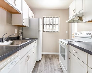 57 Chartwell Court - Photo Thumbnail 3