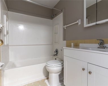 57 Chartwell Court - Photo Thumbnail 9
