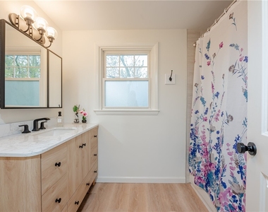 132 Kirk Road - Photo Thumbnail 7