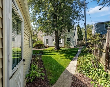 345 Burroughs Drive - Photo Thumbnail 29