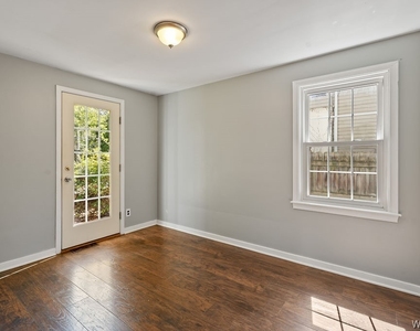 345 Burroughs Drive - Photo Thumbnail 8